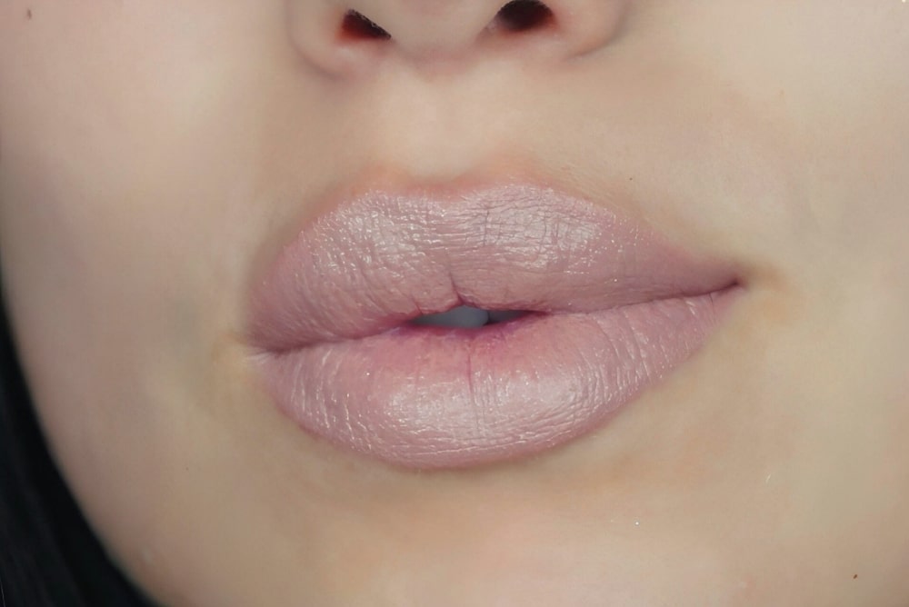 Effortless lippenstift Bare